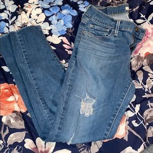 LEVIS Distressed Jeans